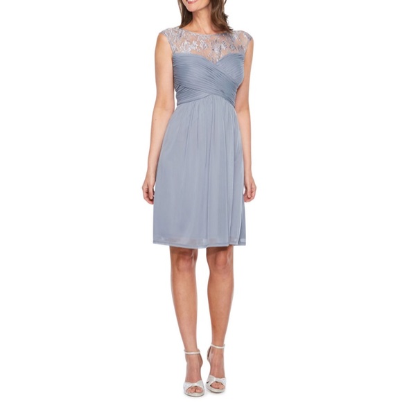 Dresses & Skirts - Zinc Melrose Dress